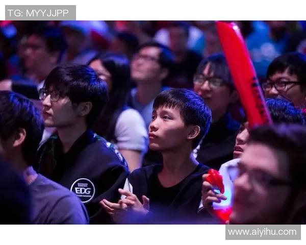 EDG比赛经验引发热议专家与粉丝对战术选择展开激烈讨论